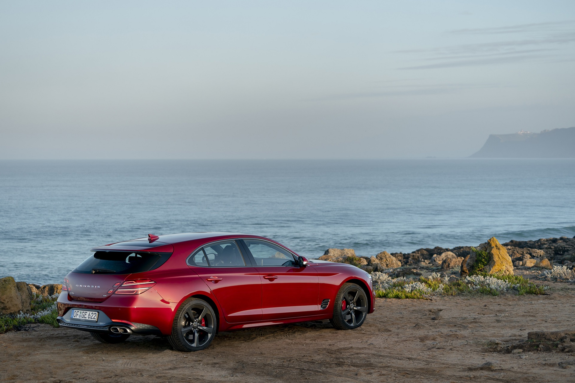 Download 2022 Genesis G70 Shooting Brake - Rear Three-Quarter HD Wallpaper 1921x1280 #73