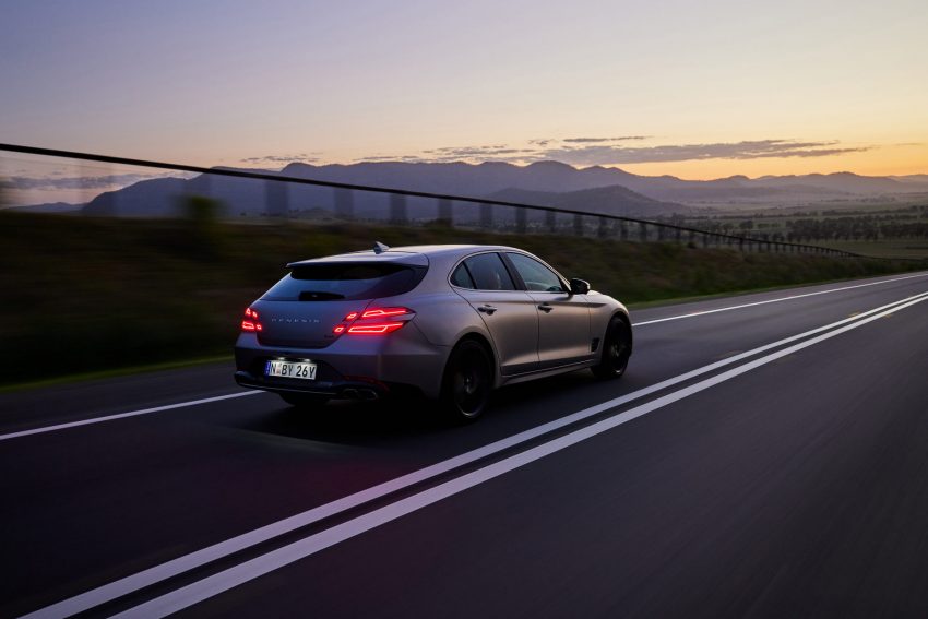 2022 Genesis G70 Shooting Brake - Rear Three-Quarter Wallpaper 850x567 #29