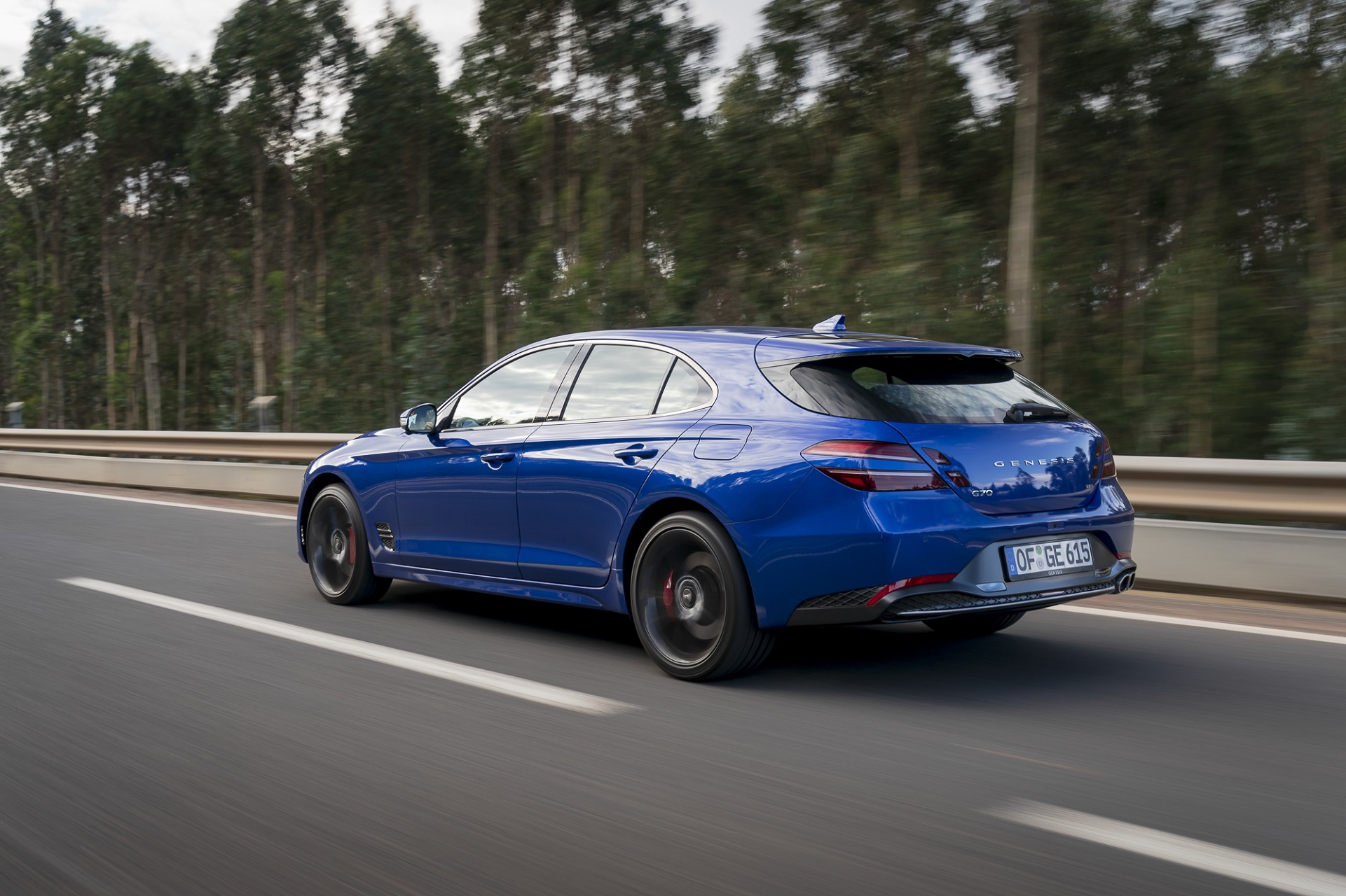 Download 2022 Genesis G70 Shooting Brake - Rear Three-Quarter HD Wallpaper 1921x1280 #57