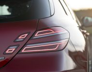 2022 Genesis G70 Shooting Brake - Tail Light Wallpaper 190x150