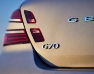 2022 Genesis G70 Shooting Brake - Tail Light Wallpaper 190x150