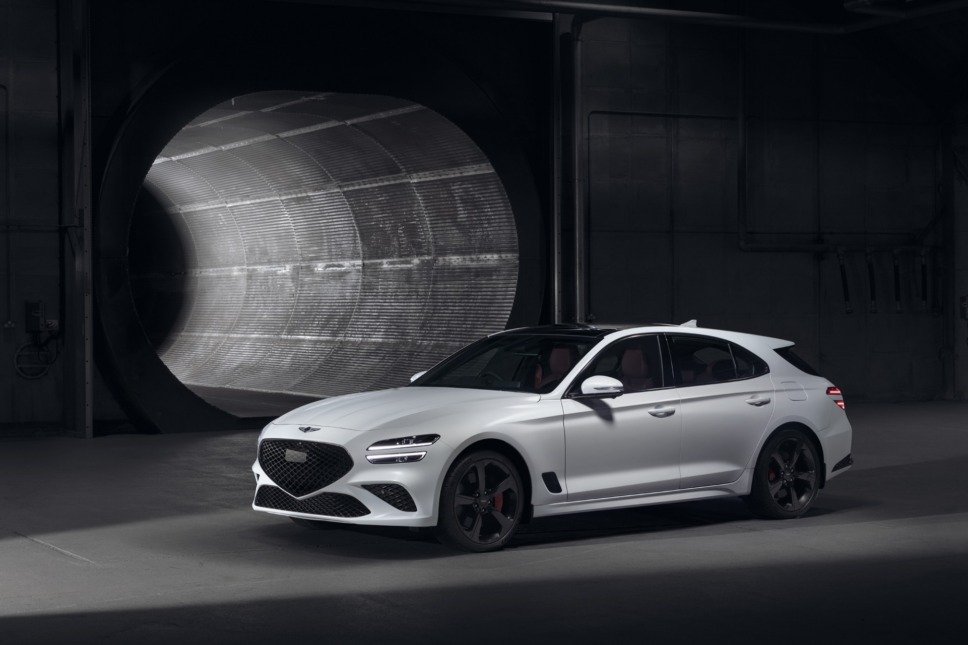 Download 2022 Genesis G70 Shooting Brake - UK version - Front Three-Quarter HD Wallpaper 1921x1280 #13