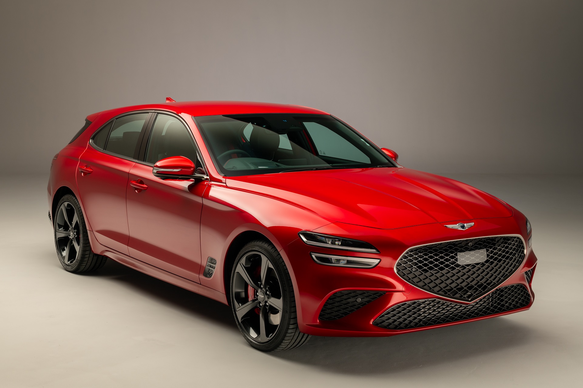 Download 2022 Genesis G70 Shooting Brake - UK version - Front Three-Quarter HD Wallpaper 1921x1278 #25