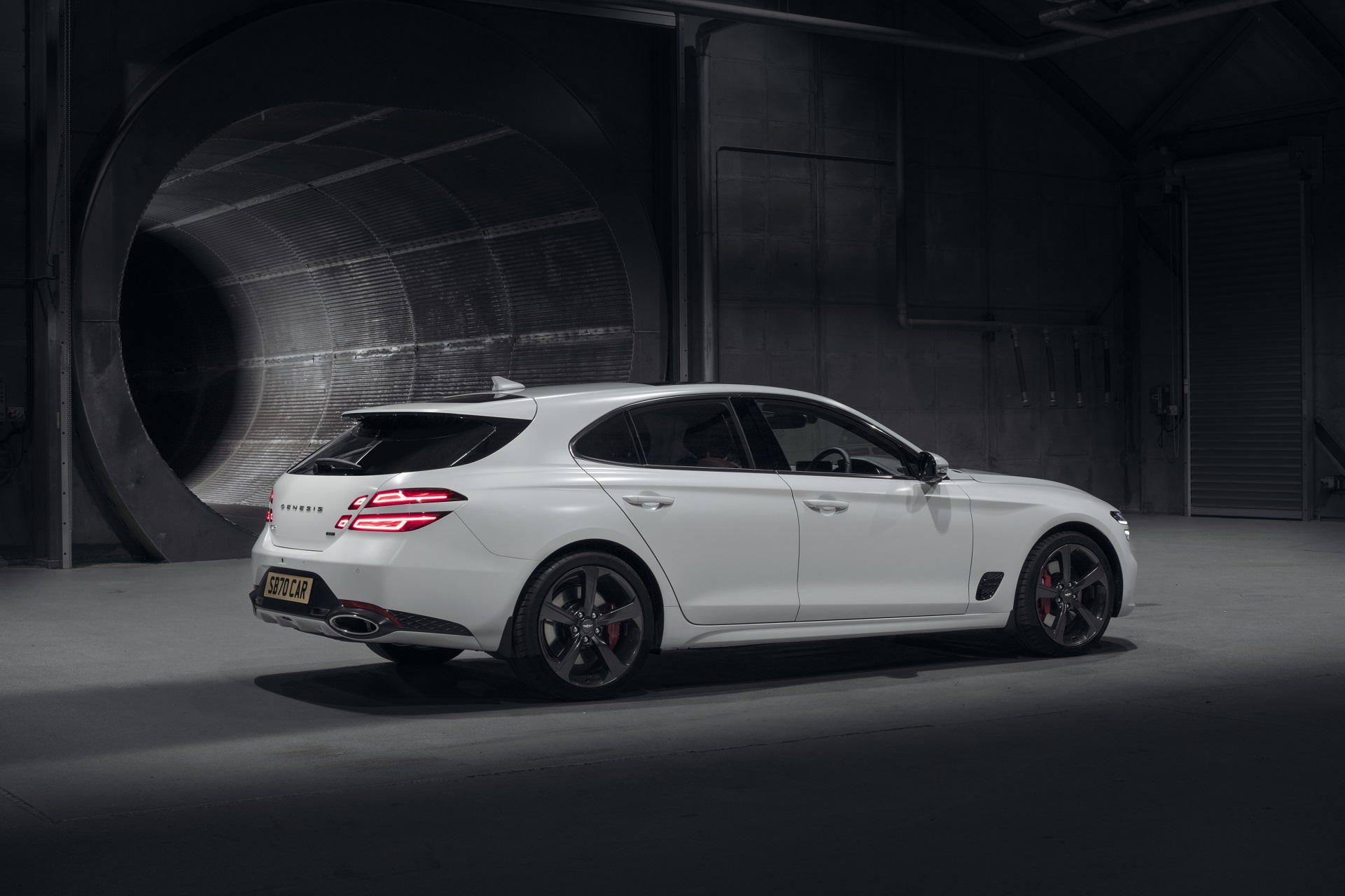 Download 2022 Genesis G70 Shooting Brake - UK version - Rear Three-Quarter HD Wallpaper 1921x1280 #15