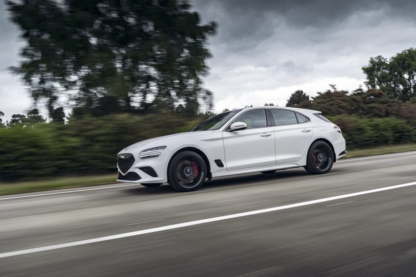 2022 Genesis G70 Shooting Brake - UK version - Side Wallpaper 850x566 #6