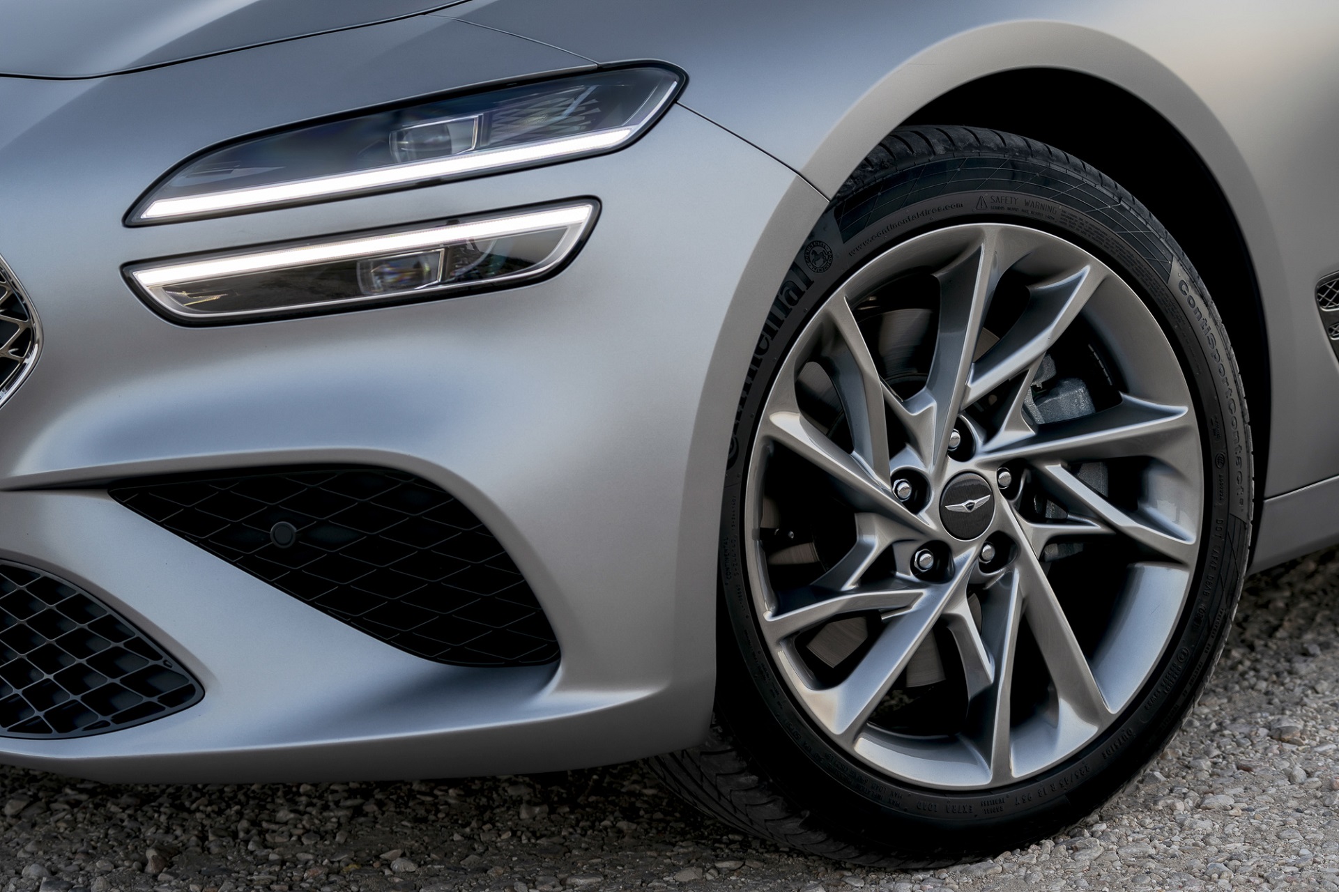 Download 2022 Genesis G70 Shooting Brake - Wheel HD Wallpaper 1921x1280 #116