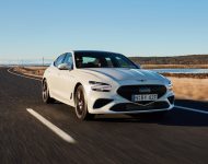 2022 Genesis G70 Sport with Luxury Pack - Front Three-Quarter Wallpaper 190x150