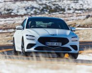 2022 Genesis G70 Sport with Luxury Pack - Front Wallpaper 190x150