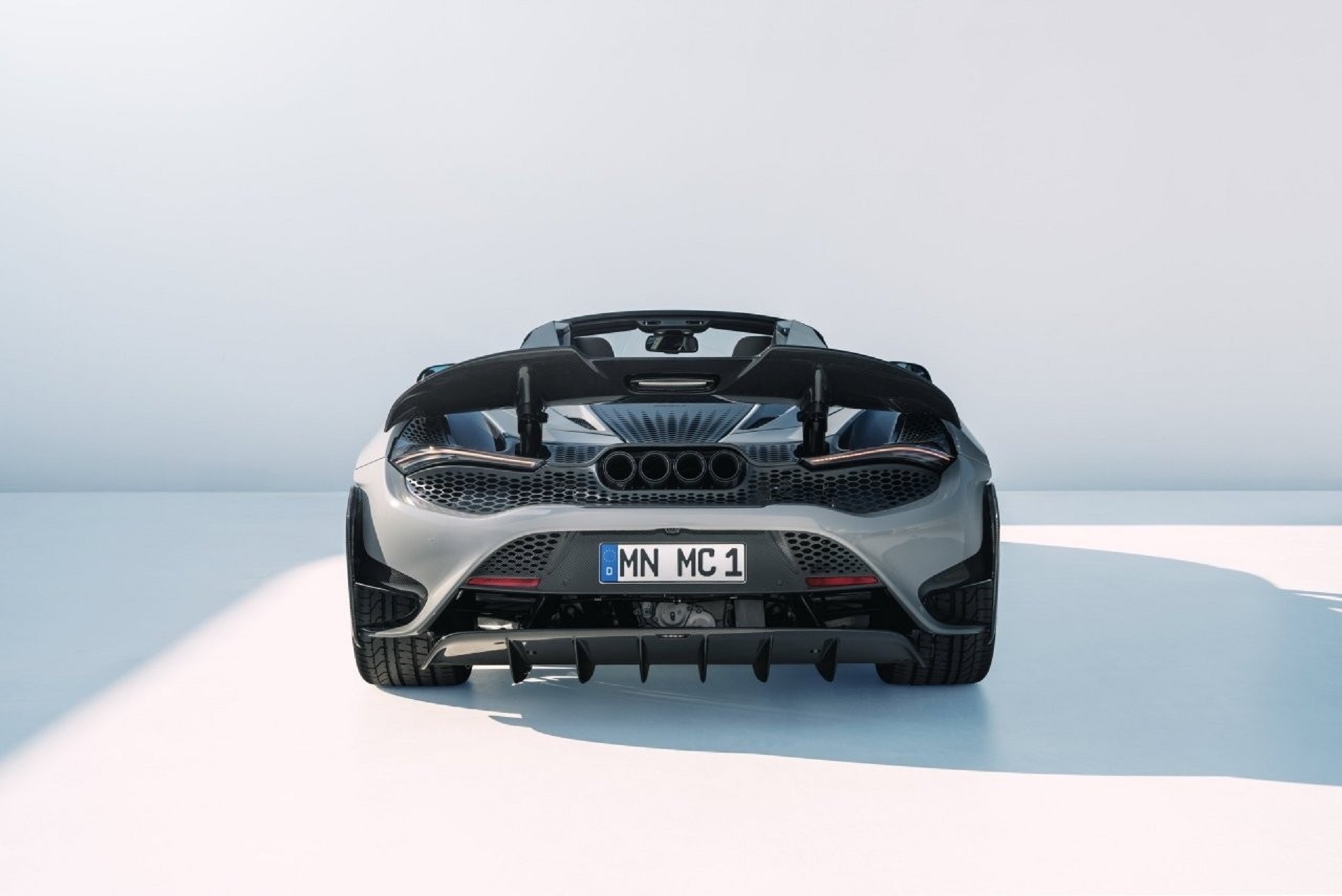Download 2022 McLaren 765LT Spider by Novitec - Rear HD Wallpaper 1920x1282 #9