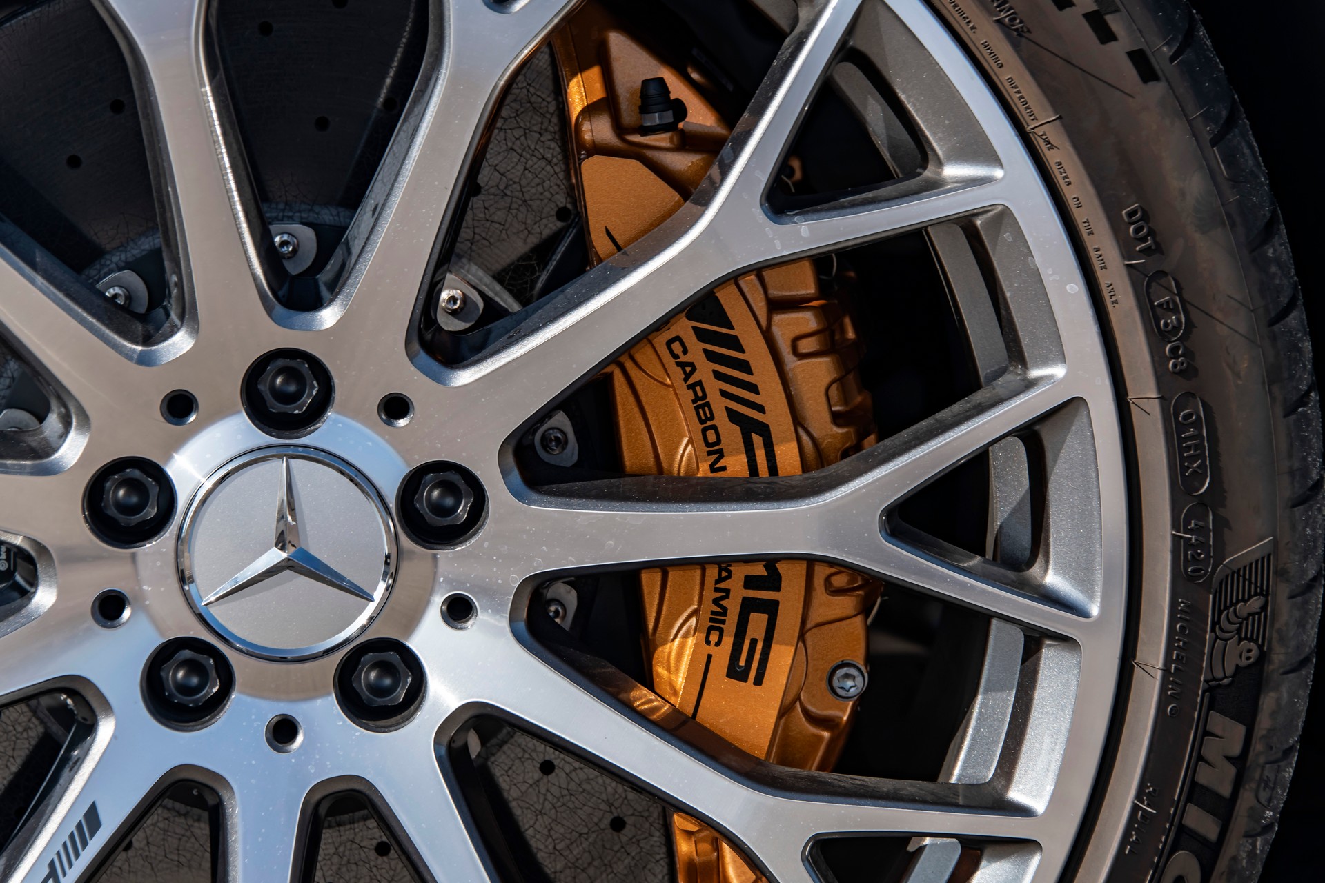 Download 2022 Mercedes-AMG SL 55 4Matic+ - US version - Brakes HD Wallpaper 1920x1280 #53