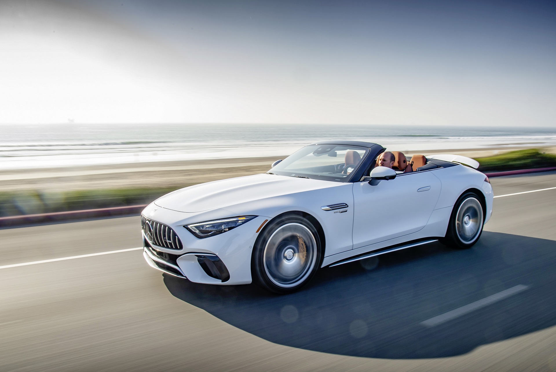 Download 2022 Mercedes-AMG SL 55 4Matic+ - US version - Front Three-Quarter HD Wallpaper 1920x1284 #2