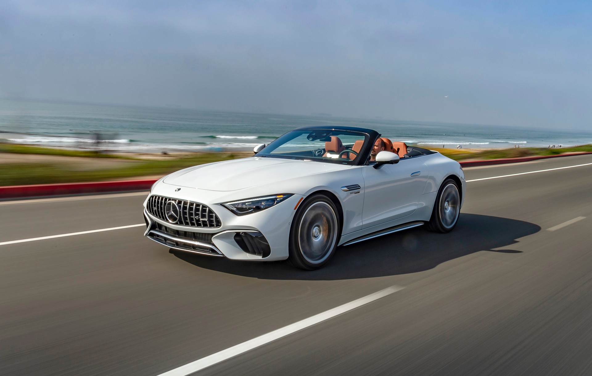 Download 2022 Mercedes-AMG SL 55 4Matic+ - US version - Front Three-Quarter HD Wallpaper 1920x1221 #1