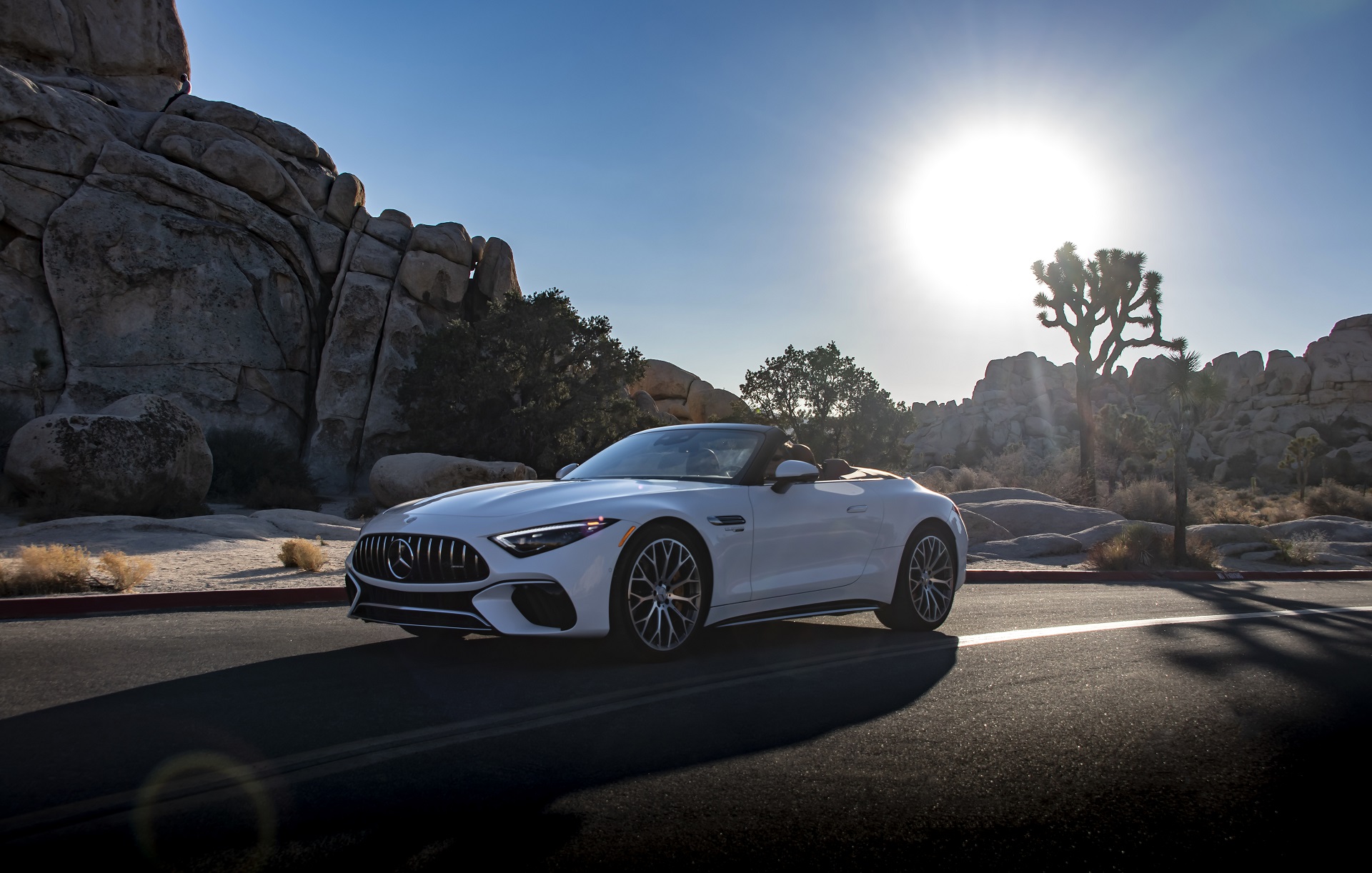 Download 2022 Mercedes-AMG SL 55 4Matic+ - US version - Front Three-Quarter HD Wallpaper 1920x1222 #32