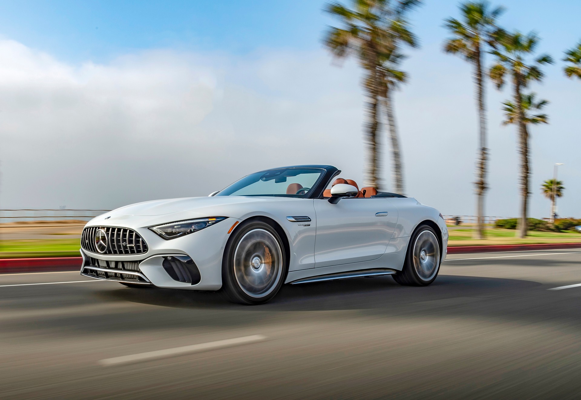 Download 2022 Mercedes-AMG SL 55 4Matic+ - US version - Front Three-Quarter HD Wallpaper 1920x1323 #7