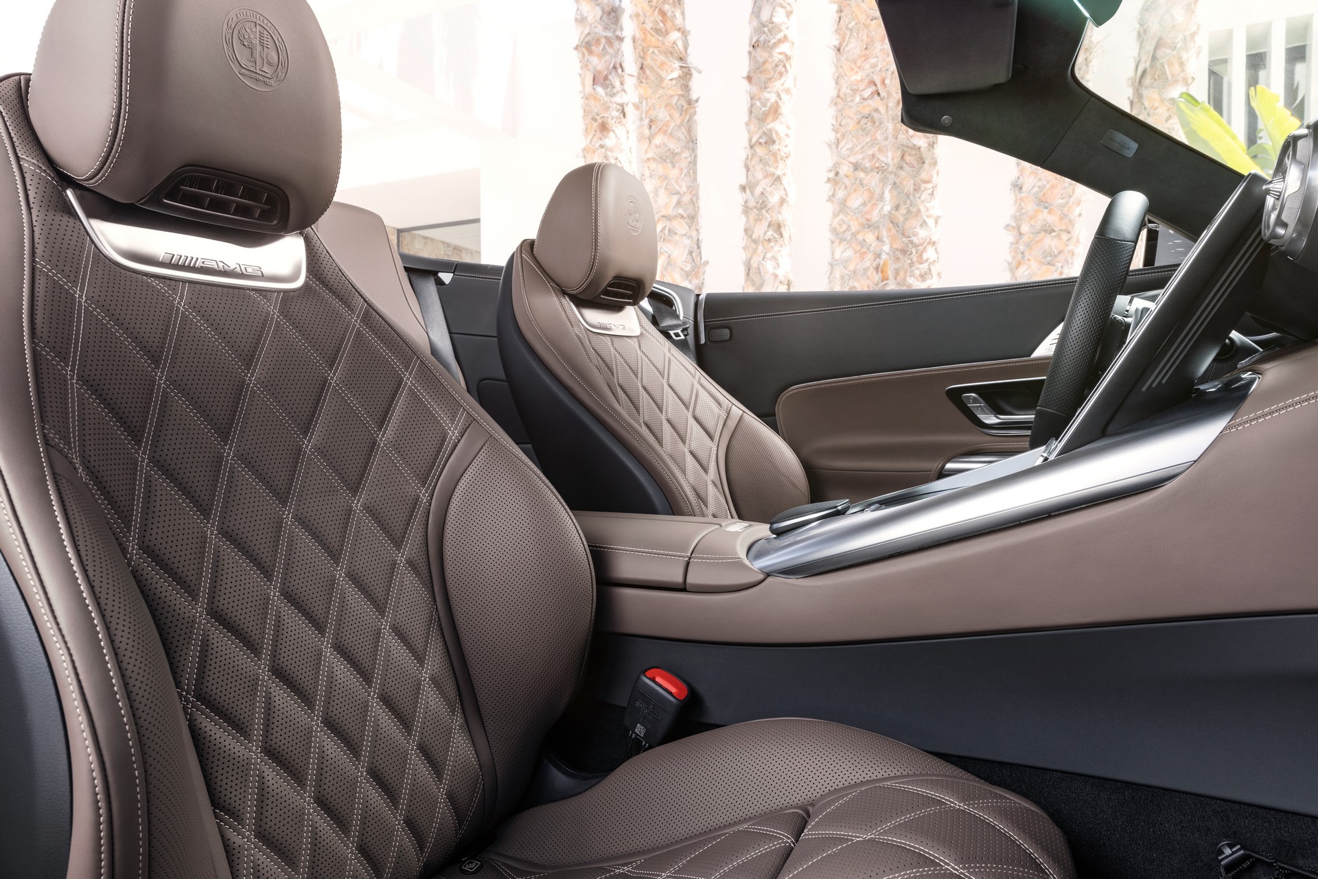 Download 2022 Mercedes-AMG SL 55 4Matic+ - US version - Interior, Front Seats HD Wallpaper 1920x1281 #68