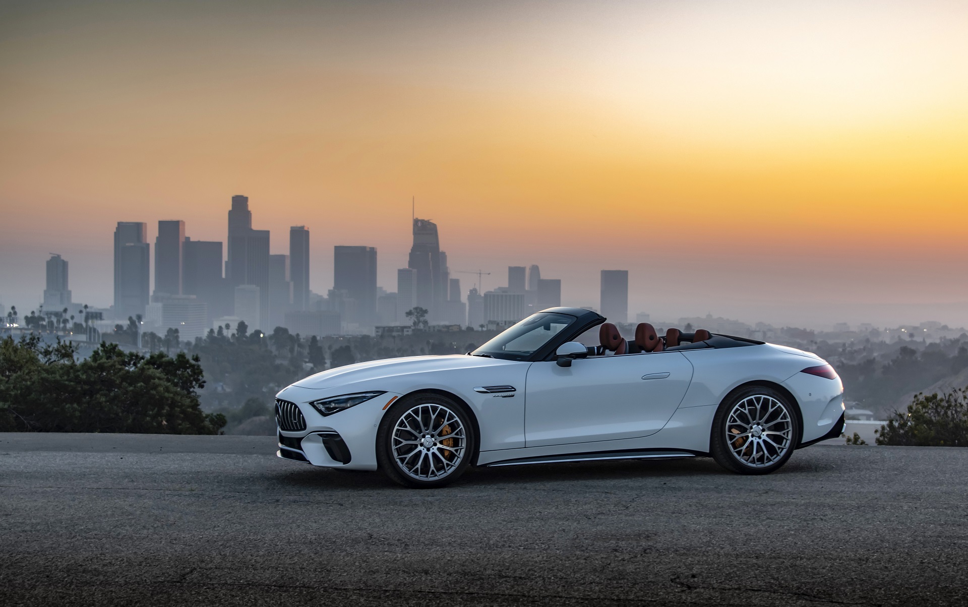 Download 2022 Mercedes-AMG SL 55 4Matic+ - US version - Side HD Wallpaper 1920x1204 #47
