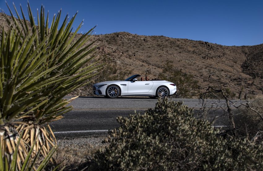 2022 Mercedes-AMG SL 55 4Matic+ - US version - Side Wallpaper 850x554 #43