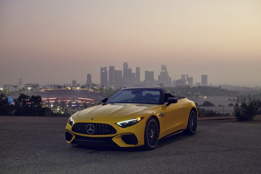 2022 Mercedes-AMG SL 63 4Matic+ - US version - Front Three-Quarter Wallpaper 850x567 #23