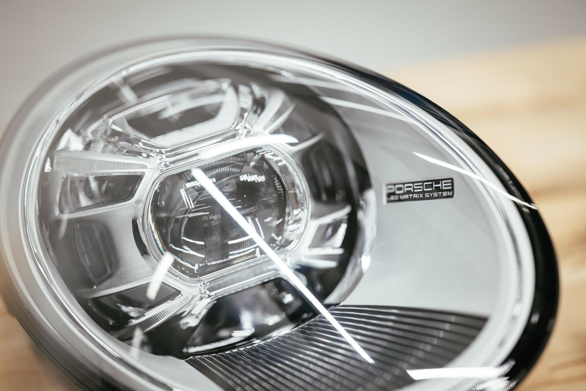 Download 2022 Porsche 911 Sally Special - Headlight HD Wallpaper 1920x1281 #98