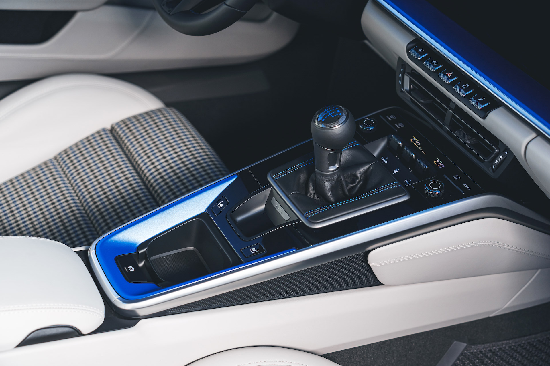 Download 2022 Porsche 911 Sally Special - Interior, Detail HD Wallpaper 1920x1280 #60