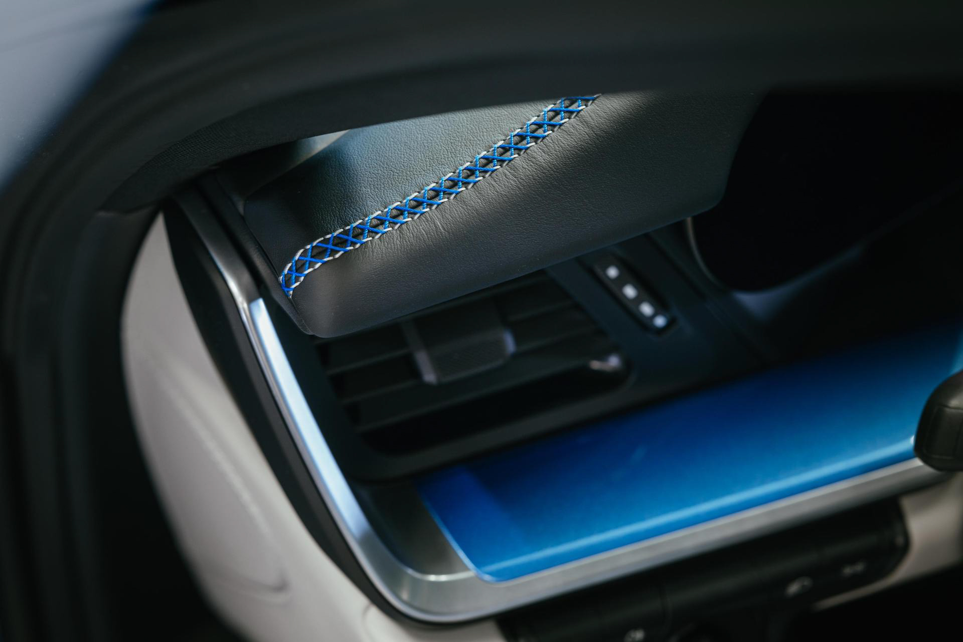 Download 2022 Porsche 911 Sally Special - Interior, Detail HD Wallpaper 1920x1281 #54