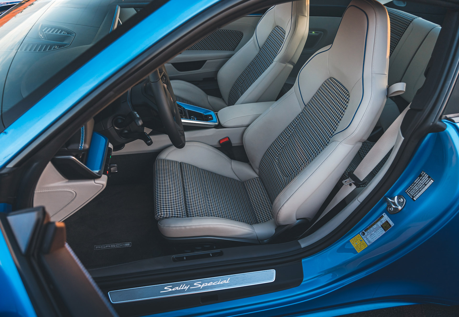 Download 2022 Porsche 911 Sally Special - Interior, Front Seats HD Wallpaper 1920x1327 #43