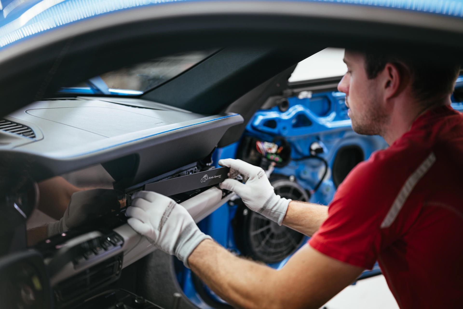 Download 2022 Porsche 911 Sally Special - Making Of HD Wallpaper 1920x1281 #81