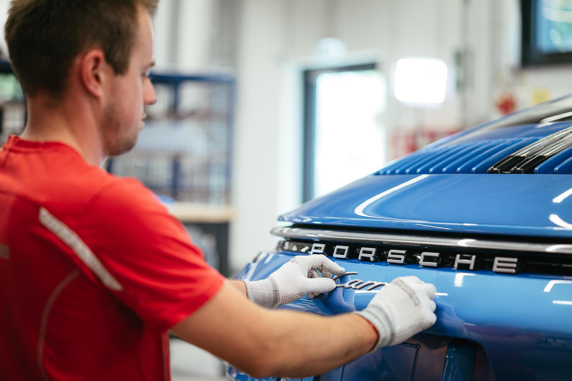 Download 2022 Porsche 911 Sally Special - Making Of HD Wallpaper 1920x1281 #87