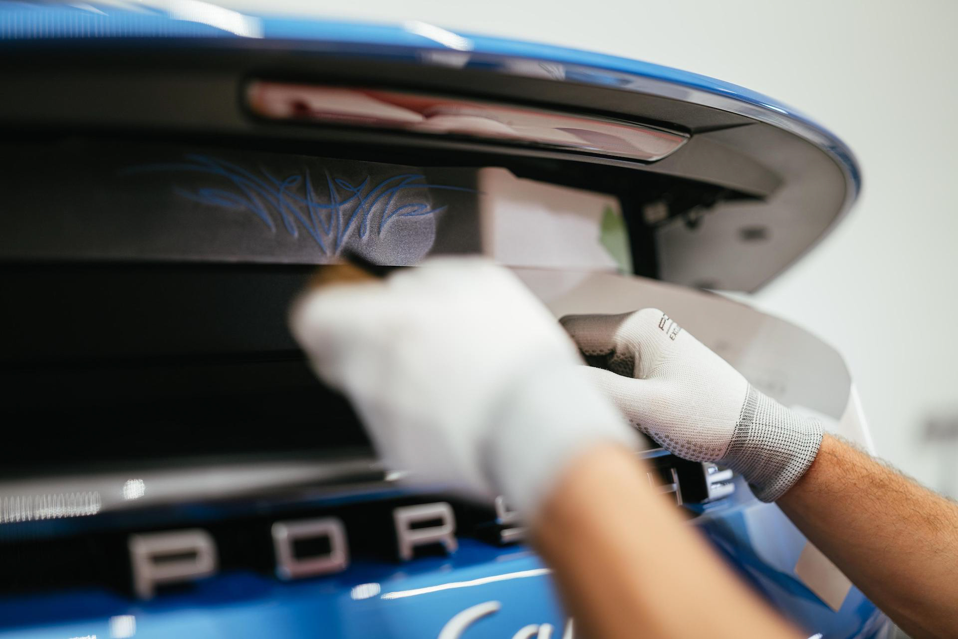 Download 2022 Porsche 911 Sally Special - Making Of HD Wallpaper 1920x1281 #89