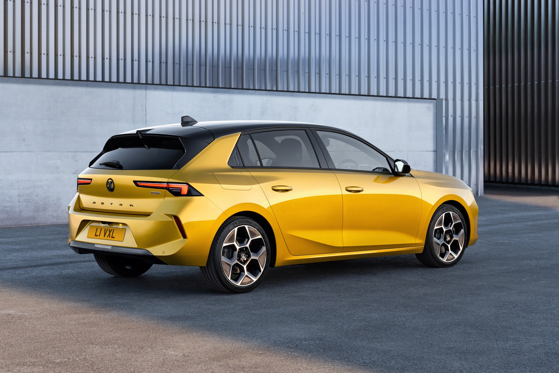 Download 2022 Vauxhall Astra - Rear Three-Quarter HD Wallpaper 1921x1280 #7