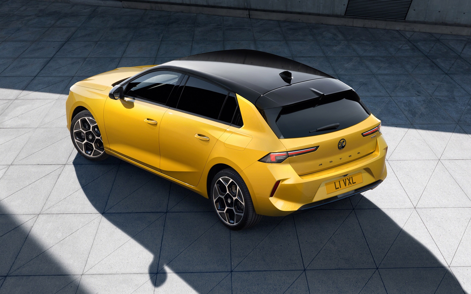 Download 2022 Vauxhall Astra - Rear Three-Quarter HD Wallpaper 1921x1200 #8