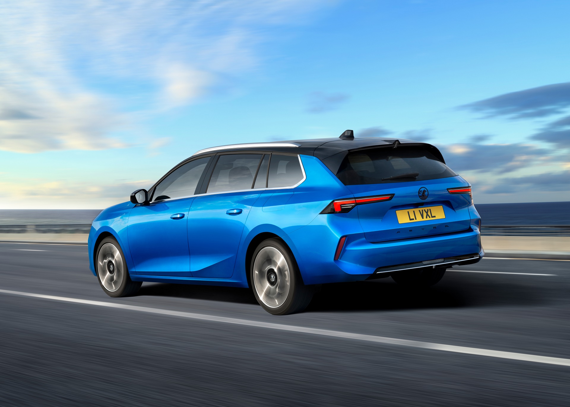 Download 2022 Vauxhall Astra Sports Tourer - Rear Three-Quarter HD Wallpaper 1920x1371 #4