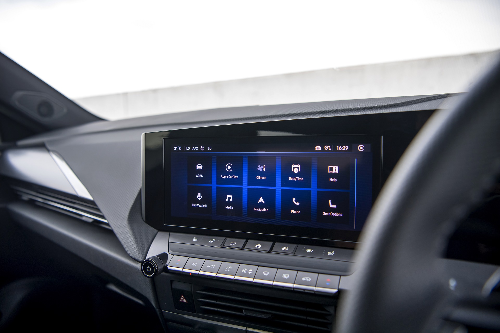 Download 2022 Vauxhall Astra Ultimate - Central Console HD Wallpaper 1920x1280 #87