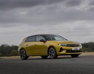 2022 Vauxhall Astra Ultimate - Front Three-Quarter Wallpaper 190x150