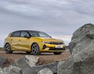 2022 Vauxhall Astra Ultimate - Front Three-Quarter Wallpaper 190x150
