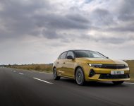 2022 Vauxhall Astra Ultimate - Front Three-Quarter Wallpaper 190x150