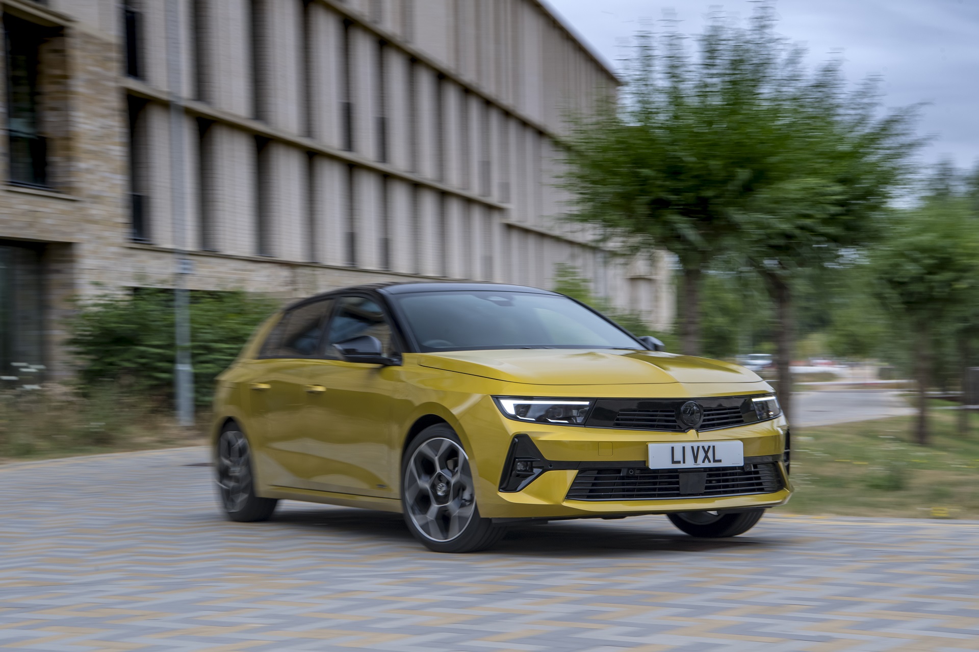 Download 2022 Vauxhall Astra Ultimate - Front Three-Quarter HD Wallpaper 1920x1280 #59