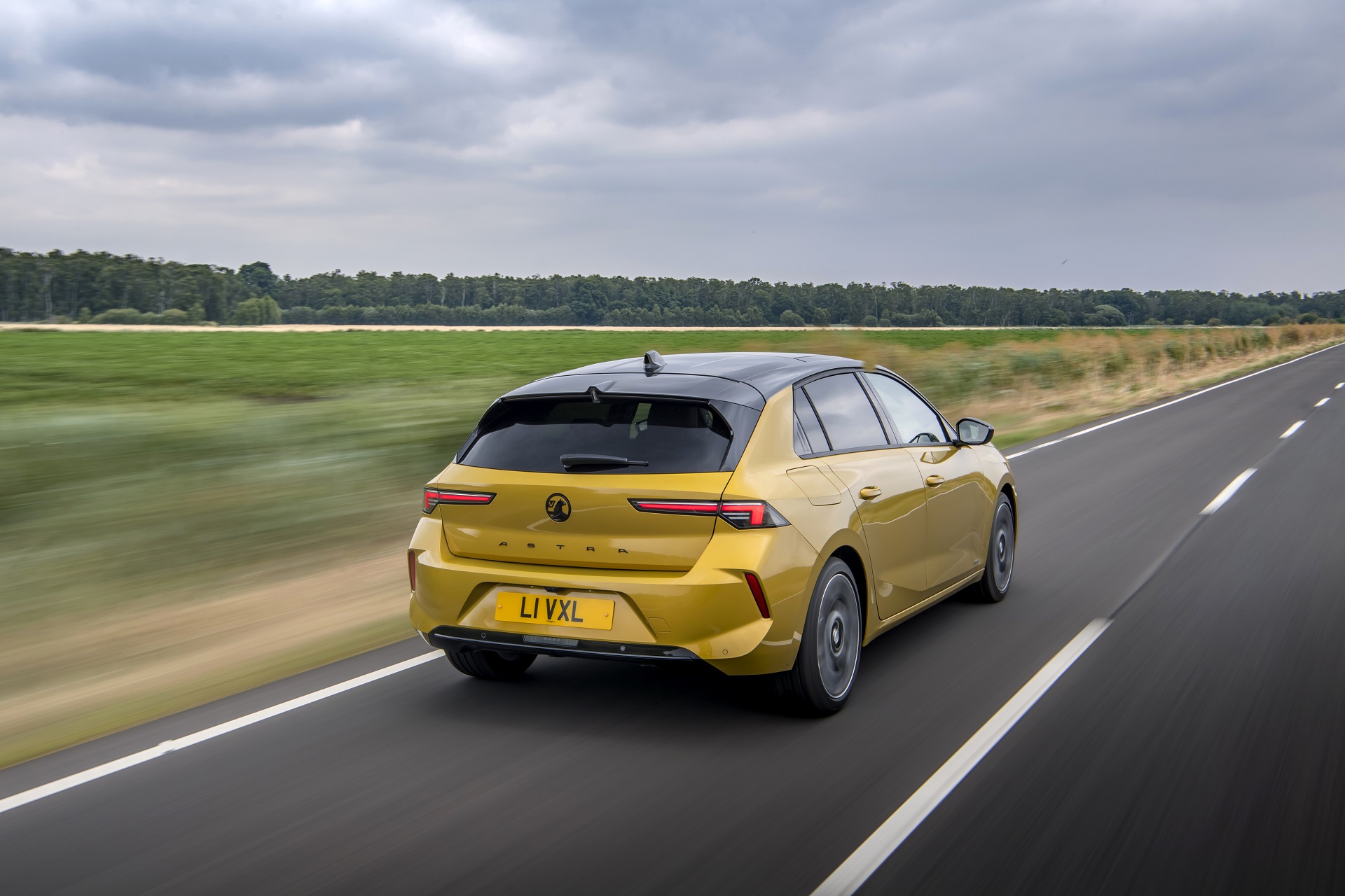 Download 2022 Vauxhall Astra Ultimate - Rear Three-Quarter HD Wallpaper 1920x1280 #12