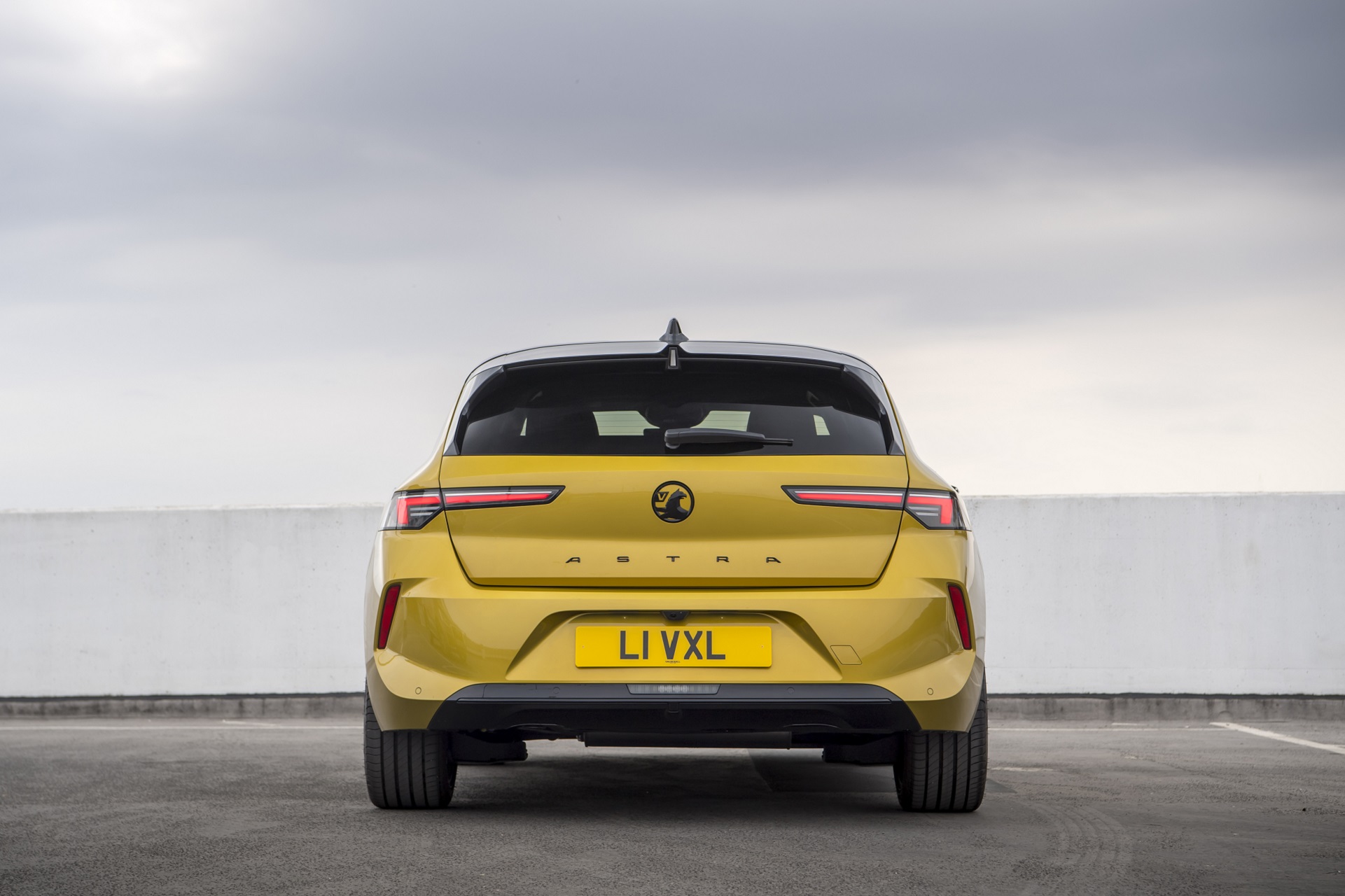 Download 2022 Vauxhall Astra Ultimate - Rear HD Wallpaper 1921x1280 #37