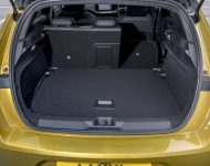2022 Vauxhall Astra Ultimate - Trunk Wallpaper 190x150