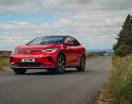 2022 Volkswagen ID.5 GTX - UK version - Front Three-Quarter Wallpaper 190x150