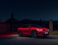 2022 Volkswagen ID.5 GTX - UK version - Front Three-Quarter Wallpaper 190x150