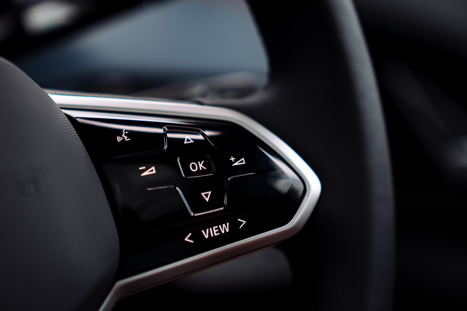 Download 2022 Volkswagen ID.5 GTX - UK version - Interior, Detail HD Wallpaper 1921x1280 #36