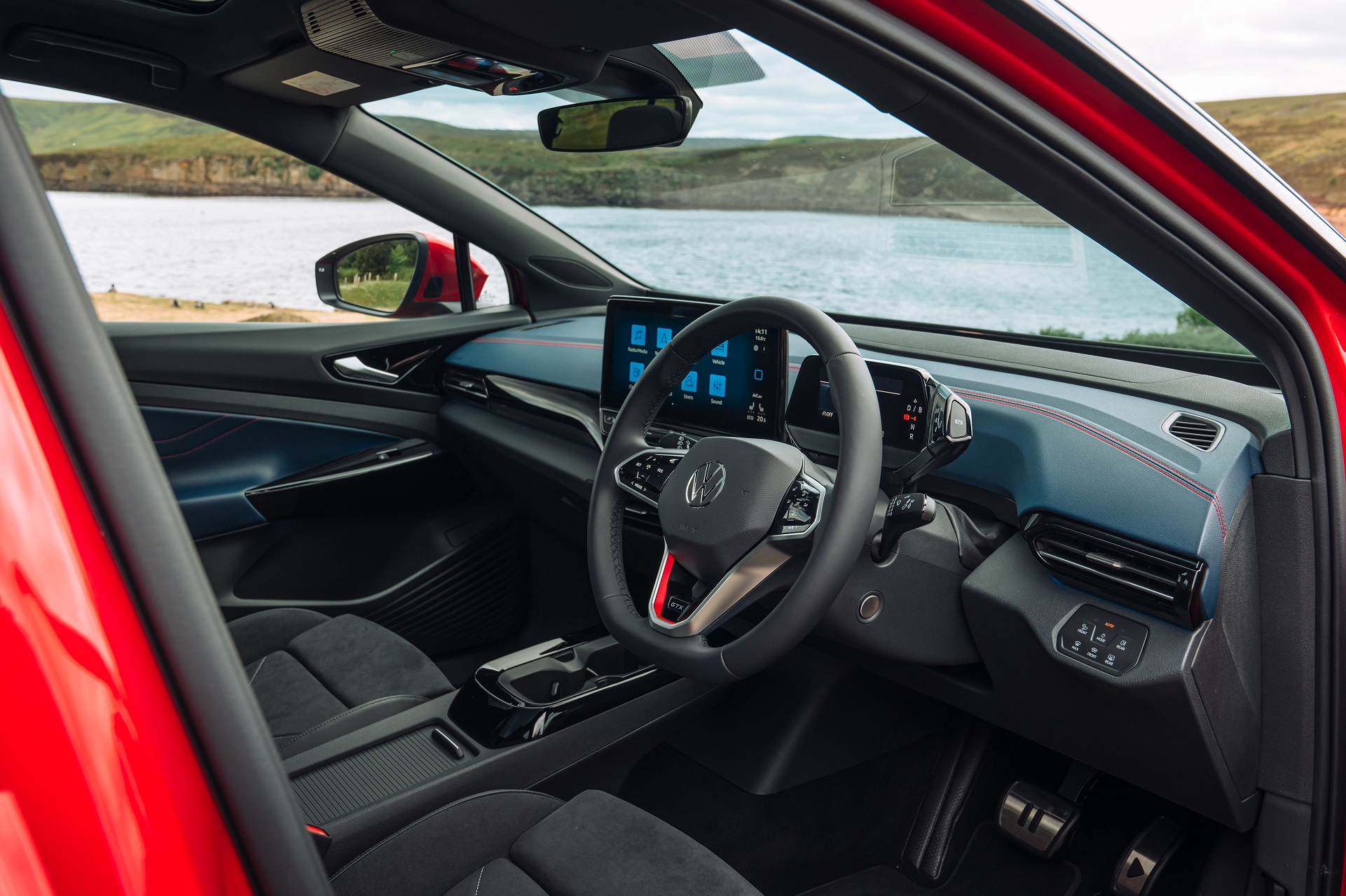 Download 2022 Volkswagen ID.5 GTX - UK version - Interior HD Wallpaper 1921x1280 #33