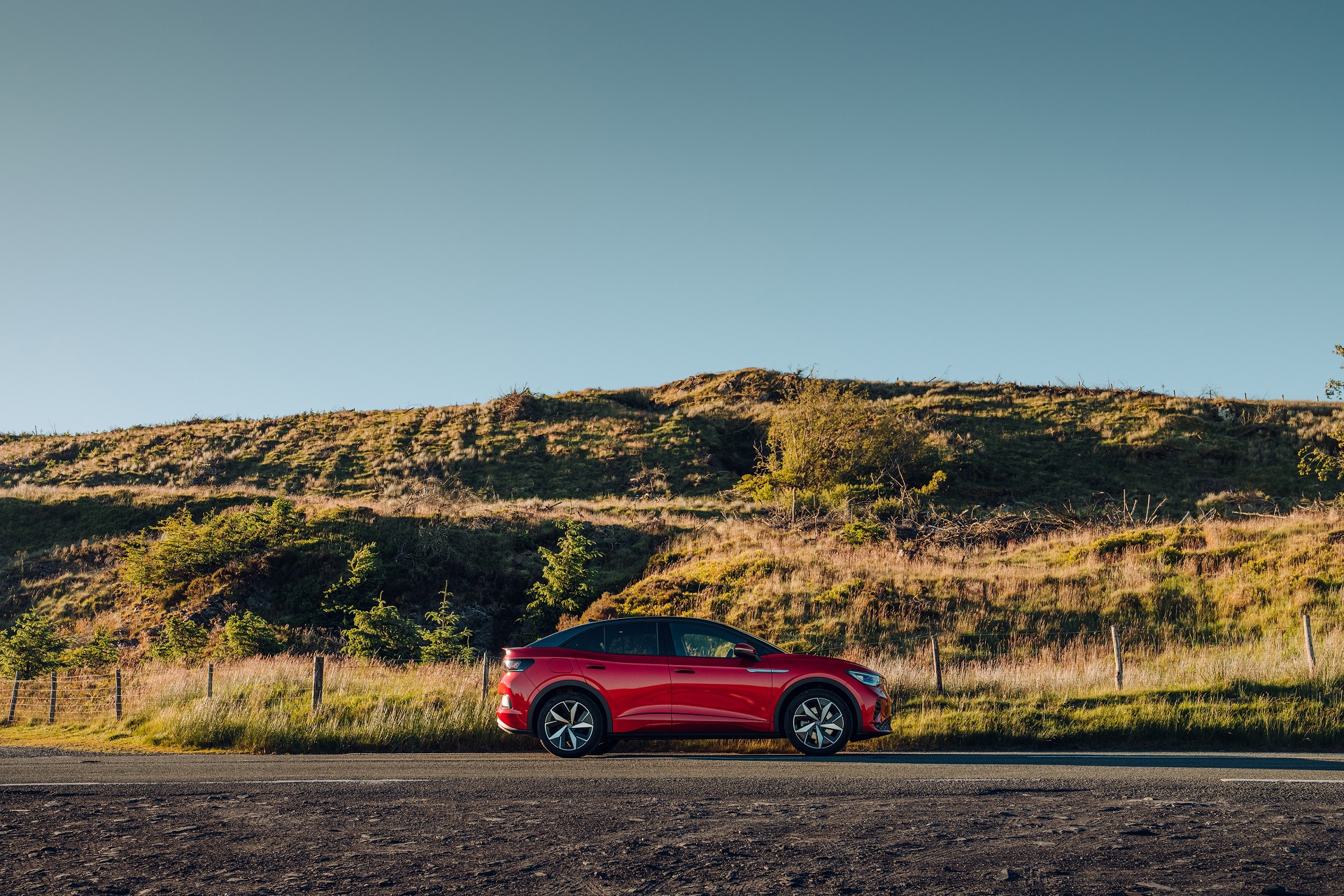 Download 2022 Volkswagen ID.5 GTX - UK version - Side HD Wallpaper 1921x1280 #16