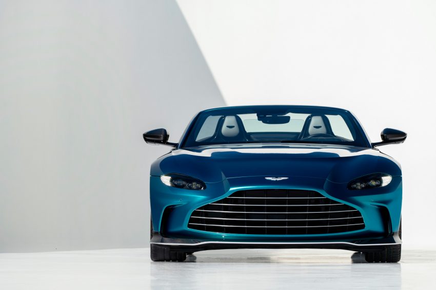 2023 Aston Martin V12 Vantage Roadster - Front Wallpaper 850x567 #12