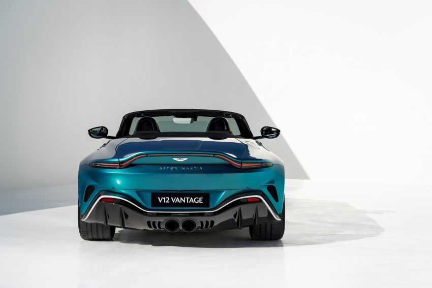 2023 Aston Martin V12 Vantage Roadster - Rear Wallpaper 850x567 #13