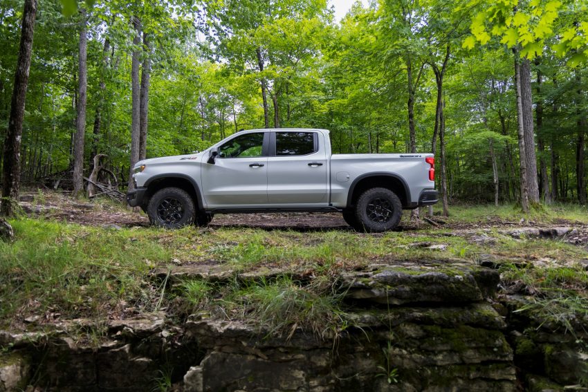 2023 Chevrolet Silverado ZR2 Bison - Side Wallpaper 850x567 #4