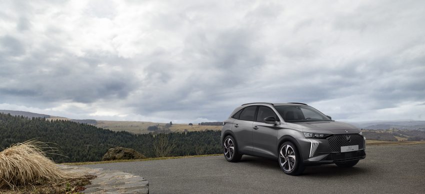 2023 DS 7 - Front Three-Quarter Wallpaper 850x389 #22