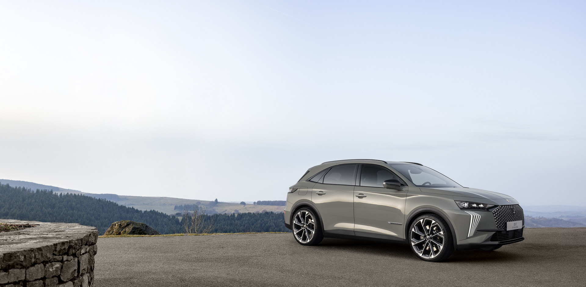 Download 2023 DS 7 - Front Three-Quarter HD Wallpaper 1920x943 #23